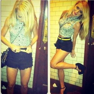 Neon green retro belt